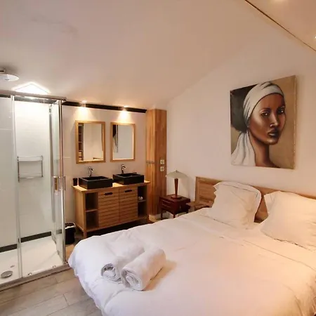 Jolie Appartement Avec Veranda Proche De La Place Des Lices Saint-Tropez Exterior photo