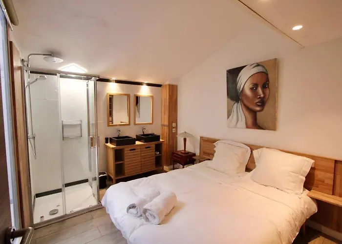 Jolie Appartement Avec Veranda Proche De La Place Des Lices